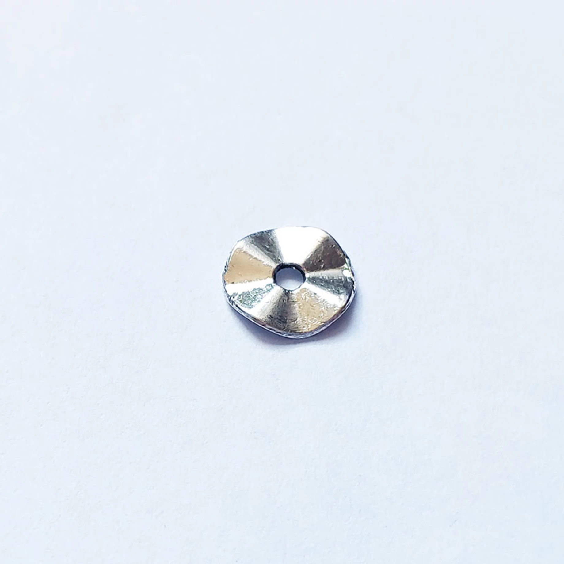 Fém lapos köztes NIKKELMENTES (9,6x1,9 mm)