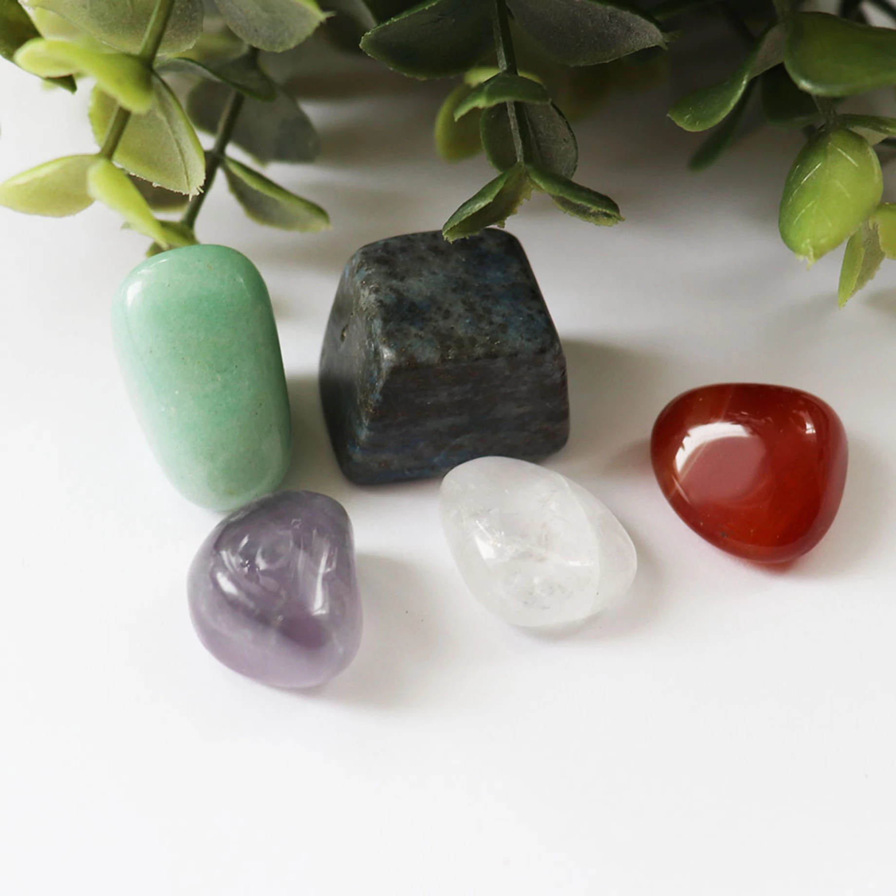 Ametiszt, karneol, aventurin, lápisz lazuli, hegyikristály marokkő
