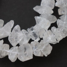 Hegyikristály 10-15 mm szabálytalan, nyers, egész szál