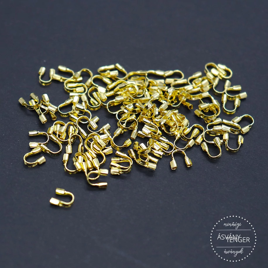 Arany színű réz huzalvédő és drótvédő – 4x5 mm, 0.5 mm lyukkal